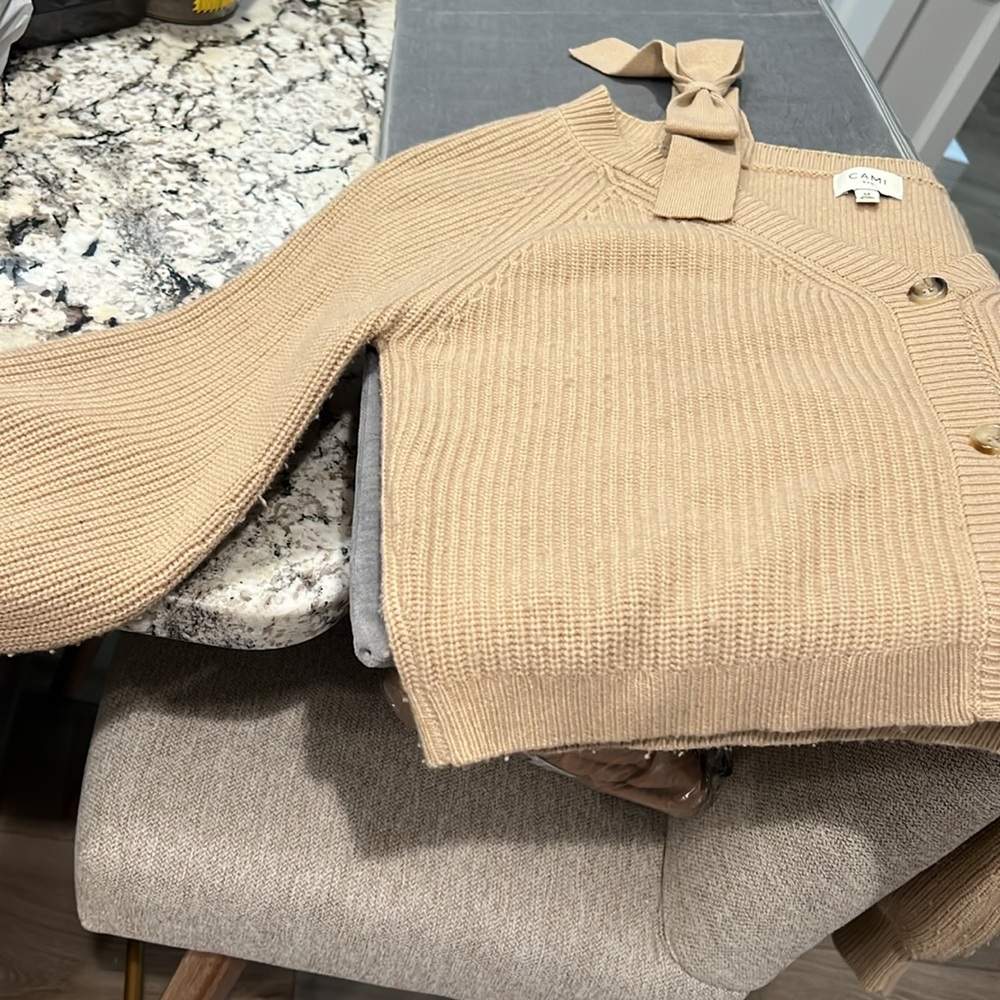 Cami NYCcardigan with bow shoulder trim - Picture 2 of 2